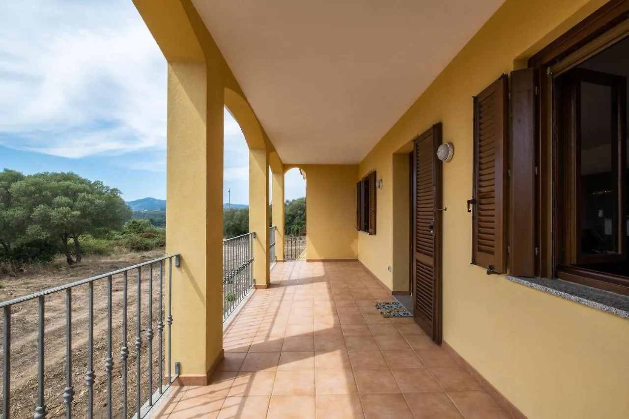 Arzachena-Villa Moru Relax In Mezzo Alla Natura بيت للعطل